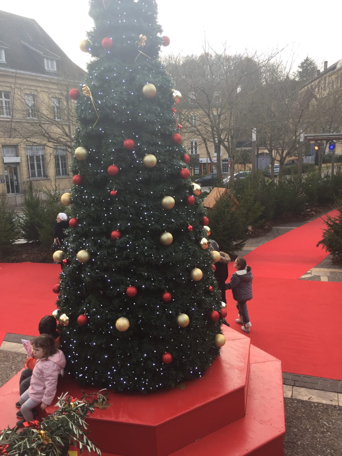 Venez nombreux pour une inauguration du marché de Noel féerique